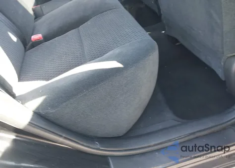 2006 Toyota Corolla Ce/Le/S from USA, damaged, VIN 1NXBR32E86Z573301